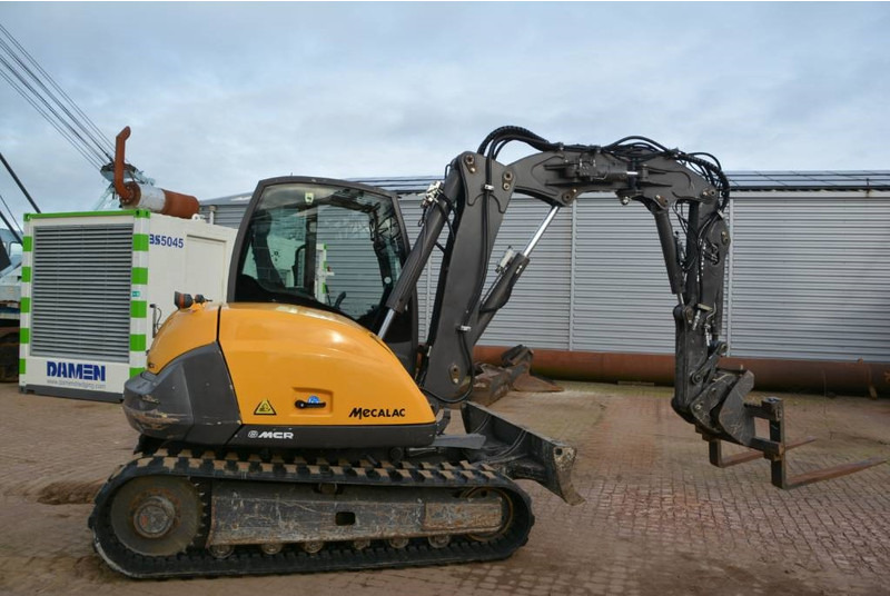 Mecalac 8 MCR - Mini rýpadlo: obrázek 5 Mecalac 8 MCR - Mini rýpadlo: obrázek 5