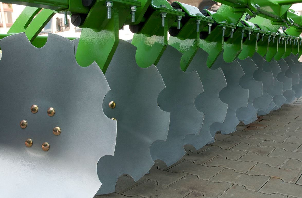 BOMET Brony talerzowe 3m / Kurzscheibeneggen/ Compact disc harrows/ Навесные дисковые компактные бороны - Talířové brány: obrázek 5 BOMET Brony talerzowe 3m / Kurzscheibeneggen/ Compact disc harrows/ Навесные дисковые компактные бороны - Talířové brány: obrázek 5