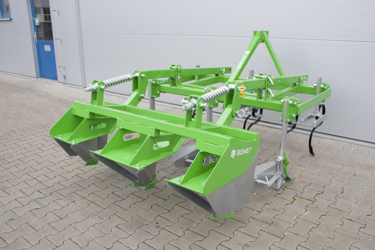 BOMET Obsypnik do ziemniaków z przystawką profilujacą radliny / Kartoffelhäufler mit Zusatzgerät zur Dammformung / Окучники для возделывания картофеля с приставкой, профилирующей гребни / Potato ridging plo - Kultivátor: obrázek 3 BOMET Obsypnik do ziemniaków z przystawką profilujacą radliny / Kartoffelhäufler mit Zusatzgerät zur Dammformung / Окучники для возделывания картофеля с приставкой, профилирующей гребни / Potato ridging plo - Kultivátor: obrázek 3