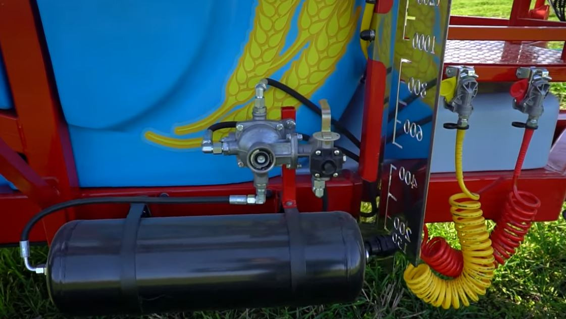 Biardzki Opryskiwacz 3000l /21 Hydropak / Sprayer 3000l /21 Hydropak/Feldspritze 3000l /21m Hydropak /Опрыскиватель 3000л /21м Гидропак/ - Tažený postřikovač: obrázek 3 Biardzki Opryskiwacz 3000l /21 Hydropak / Sprayer 3000l /21 Hydropak/Feldspritze 3000l /21m Hydropak /Опрыскиватель 3000л /21м Гидропак/ - Tažený postřikovač: obrázek 3