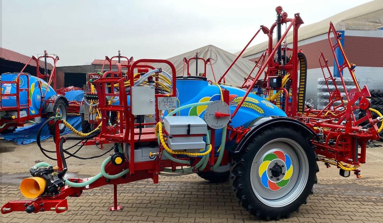 Biardzki Opryskiwacz przyczepiany 1200l/18  / Anhängespritze 1200 l / 18/ Trailed sprayer 1200 /18 / l/ Прицепной опрыскиватель 1200/18 - Tažený postřikovač: obrázek 2 Biardzki Opryskiwacz przyczepiany 1200l/18  / Anhängespritze 1200 l / 18/ Trailed sprayer 1200 /18 / l/ Прицепной опрыскиватель 1200/18 - Tažený postřikovač: obrázek 2