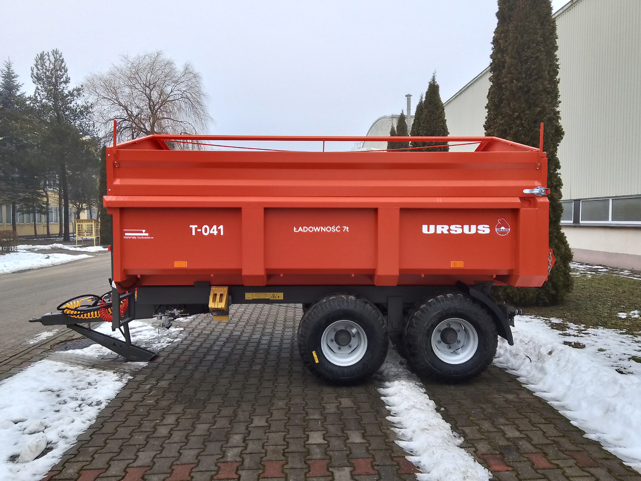 Ursus Przyczepa budowlana skorupa 7 t / Bauanhänger / строительный прицеп / Teiler - Zemědělský přívěs: obrázek 3 Ursus Przyczepa budowlana skorupa 7 t / Bauanhänger / строительный прицеп / Teiler - Zemědělský přívěs: obrázek 3