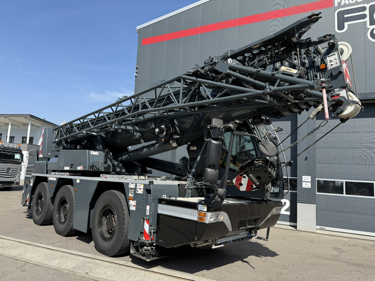 Liebherr LTC 1050-3.1 | 6 x 6 | Klappspitze | Funk inkl. RemoteDrive - Autojeřáb: obrázek 2 Liebherr LTC 1050-3.1 | 6 x 6 | Klappspitze | Funk inkl. RemoteDrive - Autojeřáb: obrázek 2