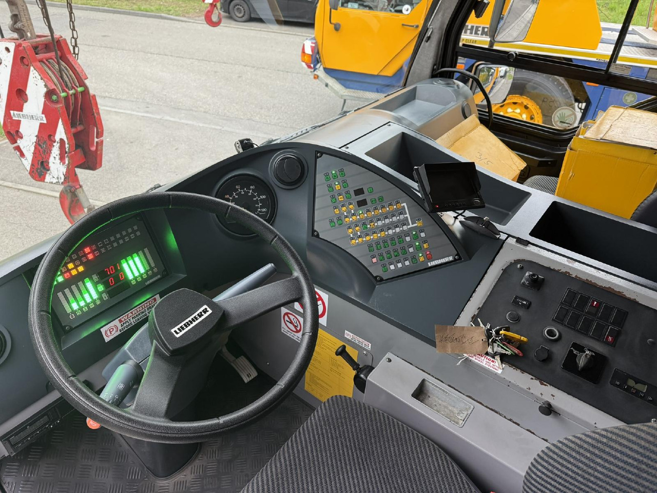 Autojeřáb Liebherr LTM 1055-3.2 (08 - 084 745) | 6 x 6: obrázek 13
