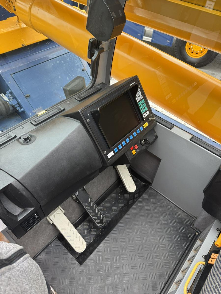 Autojeřáb Liebherr LTM 1055-3.2 (08 - 084 745) | 6 x 6: obrázek 21