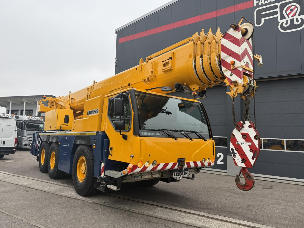 Liebherr LTM 1055-3.2 (08 - 084 745) | 6 x 6 - Autojeřáb: obrázek 1 Liebherr LTM 1055-3.2 (08 - 084 745) | 6 x 6 - Autojeřáb: obrázek 1
