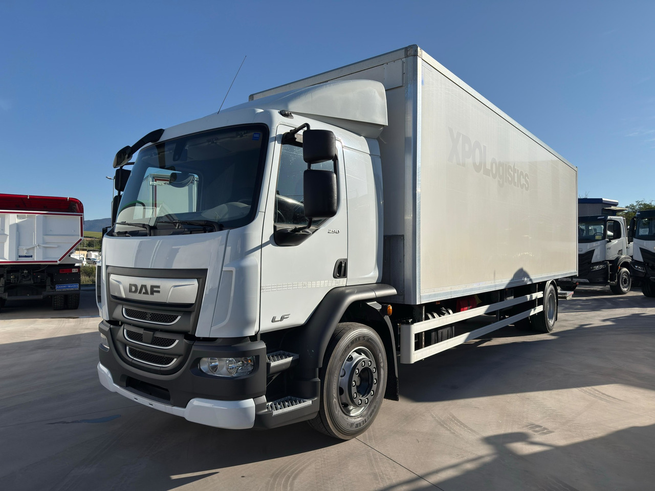 DAF LF 290 FA E6 (VAN) - Skříňový nákladní auto: obrázek 1 DAF LF 290 FA E6 (VAN) - Skříňový nákladní auto: obrázek 1