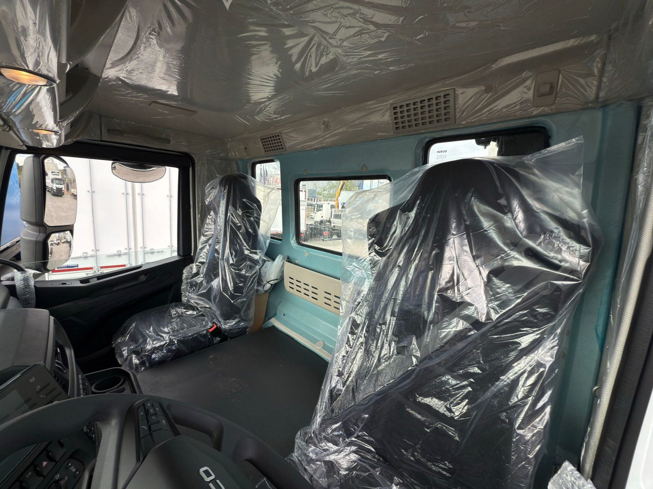 Podvozek s kabinou IVECO AD380T46 6x4 E6 (Chassis): obrázek 7