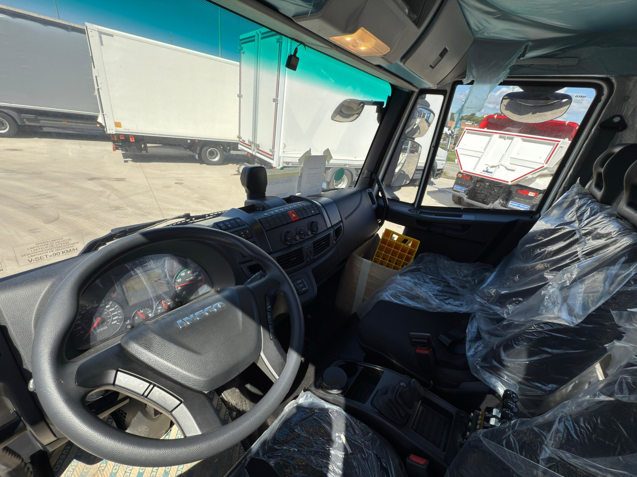 IVECO ML190E28L Eurocargo E6 (Track Equipment) - Ramenový nosič kontajnerov: obrázek 5 IVECO ML190E28L Eurocargo E6 (Track Equipment) - Ramenový nosič kontajnerov: obrázek 5