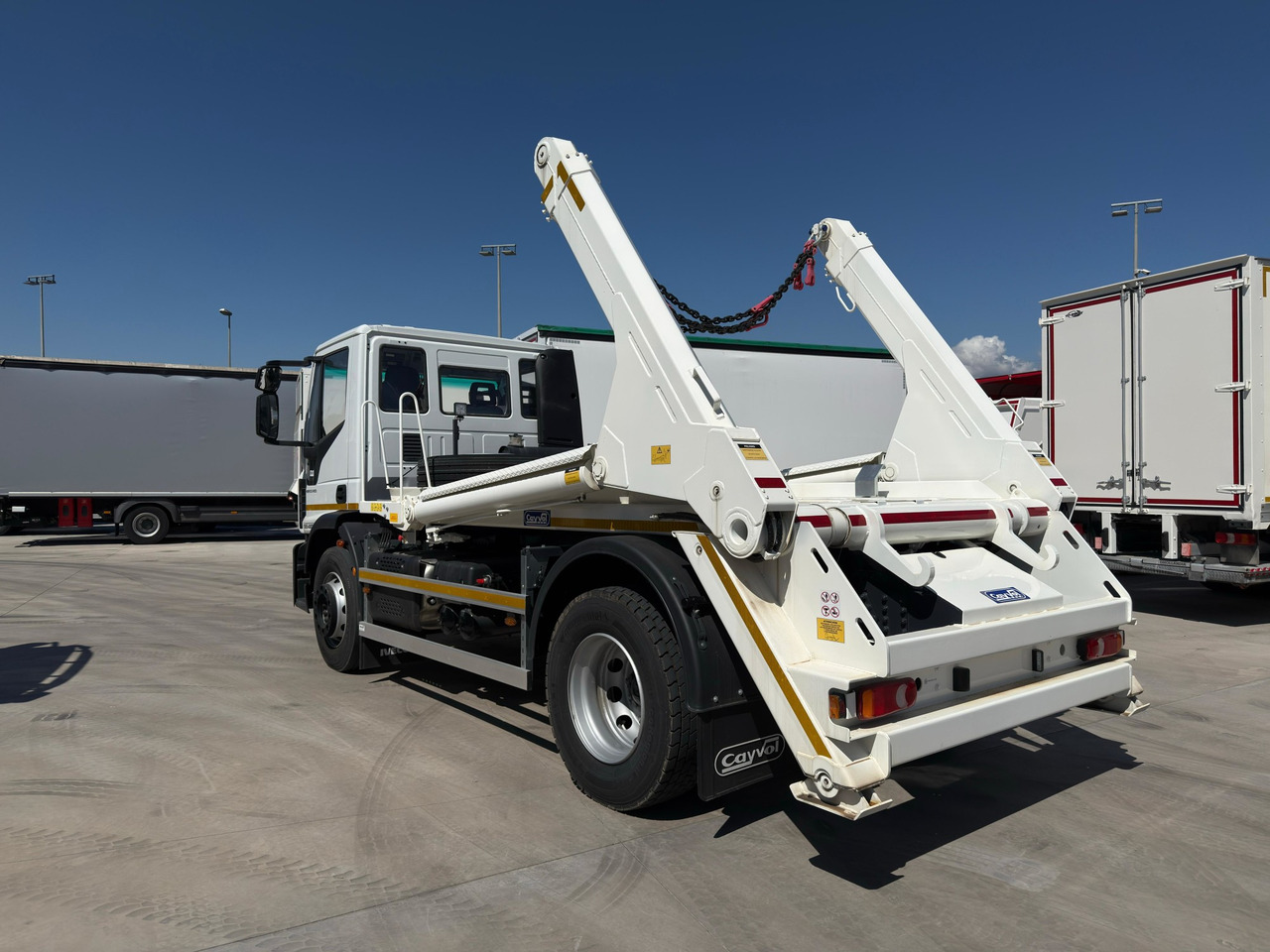 IVECO ML190E28L Eurocargo E6 (Track Equipment) - Ramenový nosič kontajnerov: obrázek 4 IVECO ML190E28L Eurocargo E6 (Track Equipment) - Ramenový nosič kontajnerov: obrázek 4