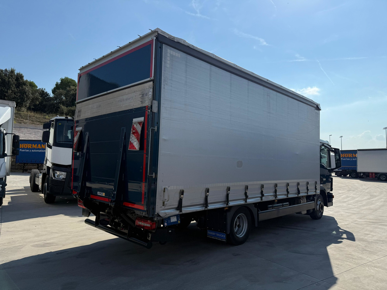 MAN 8.190 BL TGL E6 (Tauliner) - Plachtový nákladní auto: obrázek 3 MAN 8.190 BL TGL E6 (Tauliner) - Plachtový nákladní auto: obrázek 3