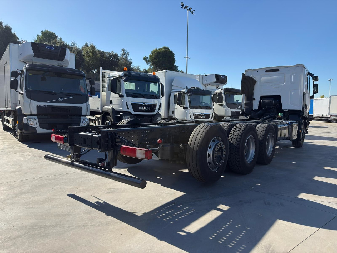 RENAULT C460 E6 (Chassis) - Podvozek s kabinou: obrázek 3 RENAULT C460 E6 (Chassis) - Podvozek s kabinou: obrázek 3