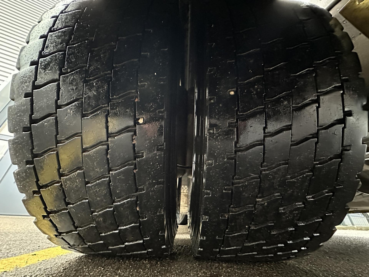 SCANIA R 460 A4x2NA - Tahač: obrázek 2 SCANIA R 460 A4x2NA - Tahač: obrázek 2