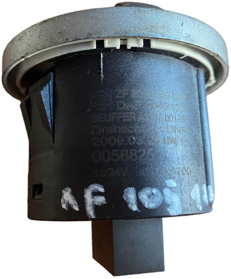 DAF XF 105 - Palubní deska: obrázek 3 DAF XF 105 - Palubní deska: obrázek 3