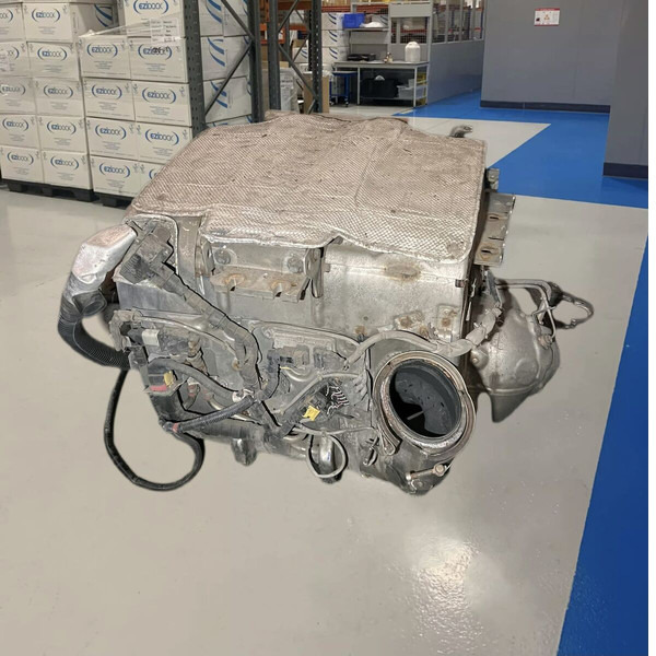 DAF XG - Katalyzátor výfukových plynů: obrázek 1 DAF XG - Katalyzátor výfukových plynů: obrázek 1