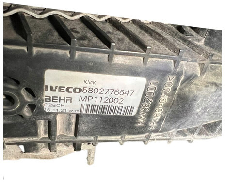 Iveco S-WAY - Chladič: obrázek 3 Iveco S-WAY - Chladič: obrázek 3