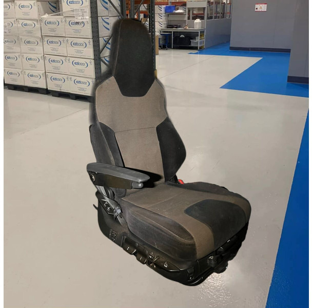 MAN Passenger (right side) - Sedaček: obrázek 1 MAN Passenger (right side) - Sedaček: obrázek 1