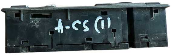 Mercedes-Benz - Řídicí blok: obrázek 2 Mercedes-Benz - Řídicí blok: obrázek 2