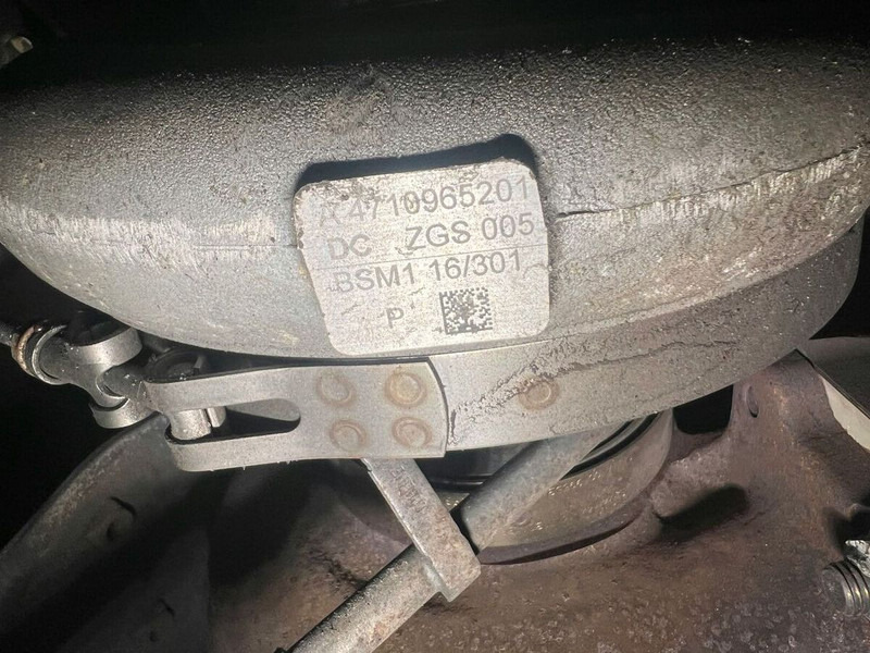 Mercedes-Benz  - Turbodmychadlo: obrázek 3 Mercedes-Benz  - Turbodmychadlo: obrázek 3