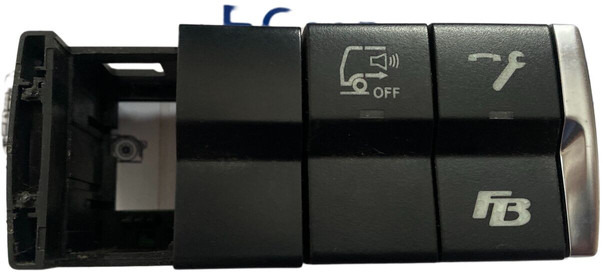 Mercedes-Benz - Palubní deska: obrázek 1 Mercedes-Benz - Palubní deska: obrázek 1