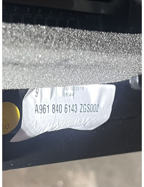 Mercedes-Benz MP5 - Kabina a interiér: obrázek 3 Mercedes-Benz MP5 - Kabina a interiér: obrázek 3