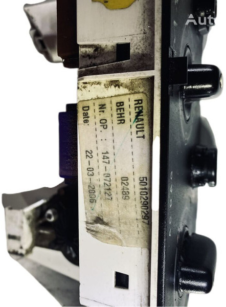 Renault MAGNUM - Palubní deska: obrázek 2 Renault MAGNUM - Palubní deska: obrázek 2