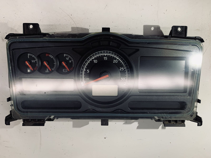 Renault PREMIUM - Palubní deska: obrázek 1 Renault PREMIUM - Palubní deska: obrázek 1