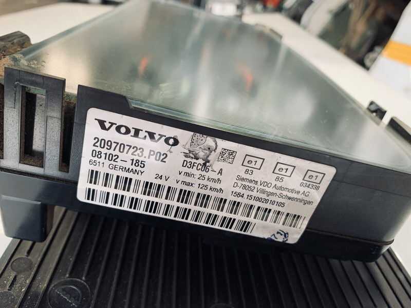 Volvo FL 280 - Palubní deska: obrázek 3 Volvo FL 280 - Palubní deska: obrázek 3