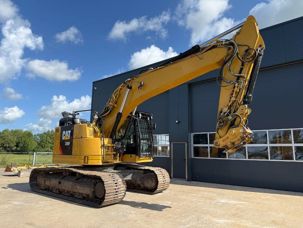 CAT 335 F L CR - Pásové rýpadlo: obrázek 2 CAT 335 F L CR - Pásové rýpadlo: obrázek 2