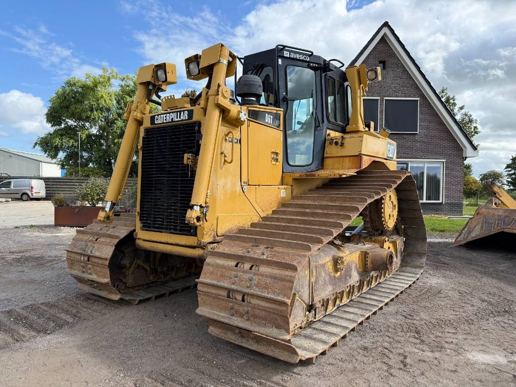 CAT D 6 T LGP - Buldozer: obrázek 2 CAT D 6 T LGP - Buldozer: obrázek 2