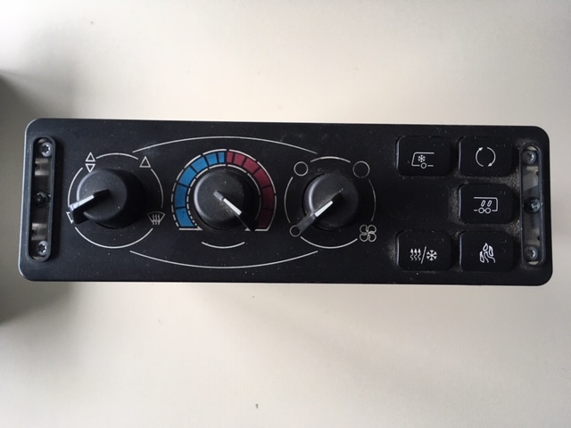 Wabco 4461950040,  ..0030,  ..0020 - Topení/ Ventilace pro Městský autobus: obrázek 1 Wabco 4461950040,  ..0030,  ..0020 - Topení/ Ventilace pro Městský autobus: obrázek 1