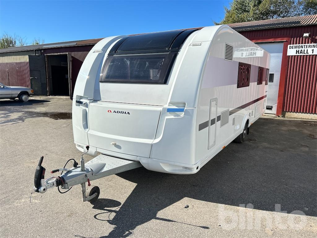 ADRIA Alpina 663HT - Karavan: obrázek 1 ADRIA Alpina 663HT - Karavan: obrázek 1