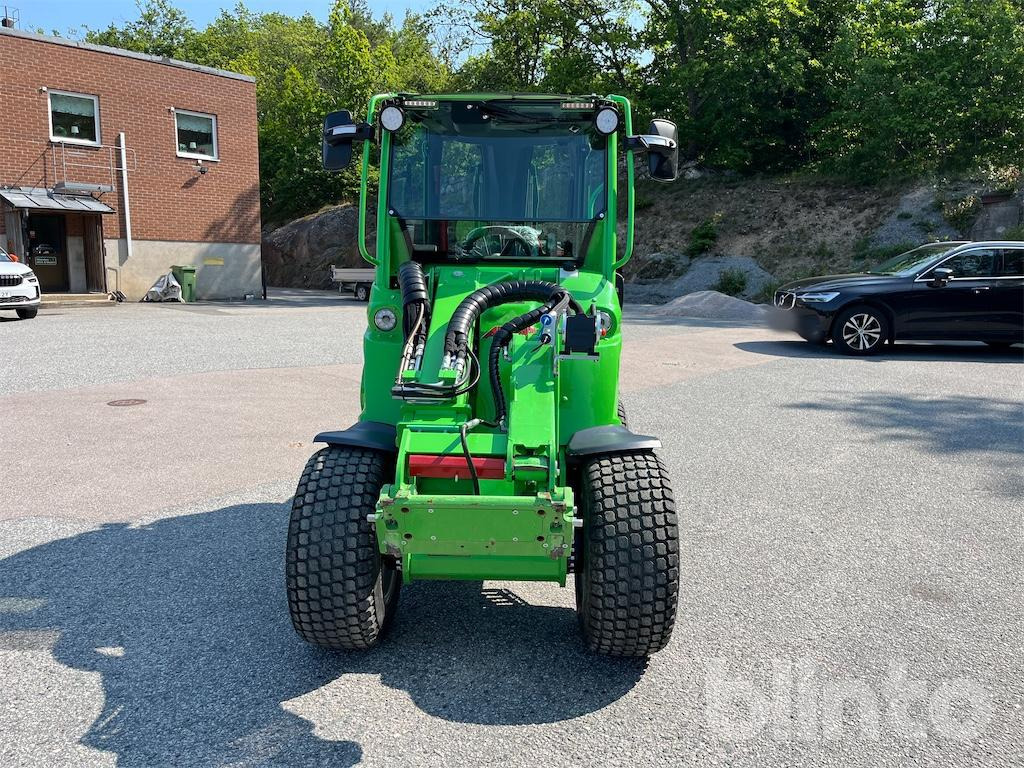 Avant 650i 4X4 med antislip - Smykový nakladač: obrázek 2 Avant 650i 4X4 med antislip - Smykový nakladač: obrázek 2