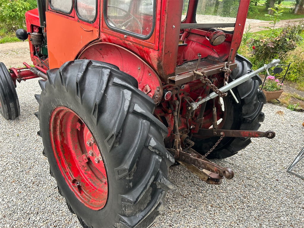 BM VOLVO 400 - Traktor: obrázek 5 BM VOLVO 400 - Traktor: obrázek 5