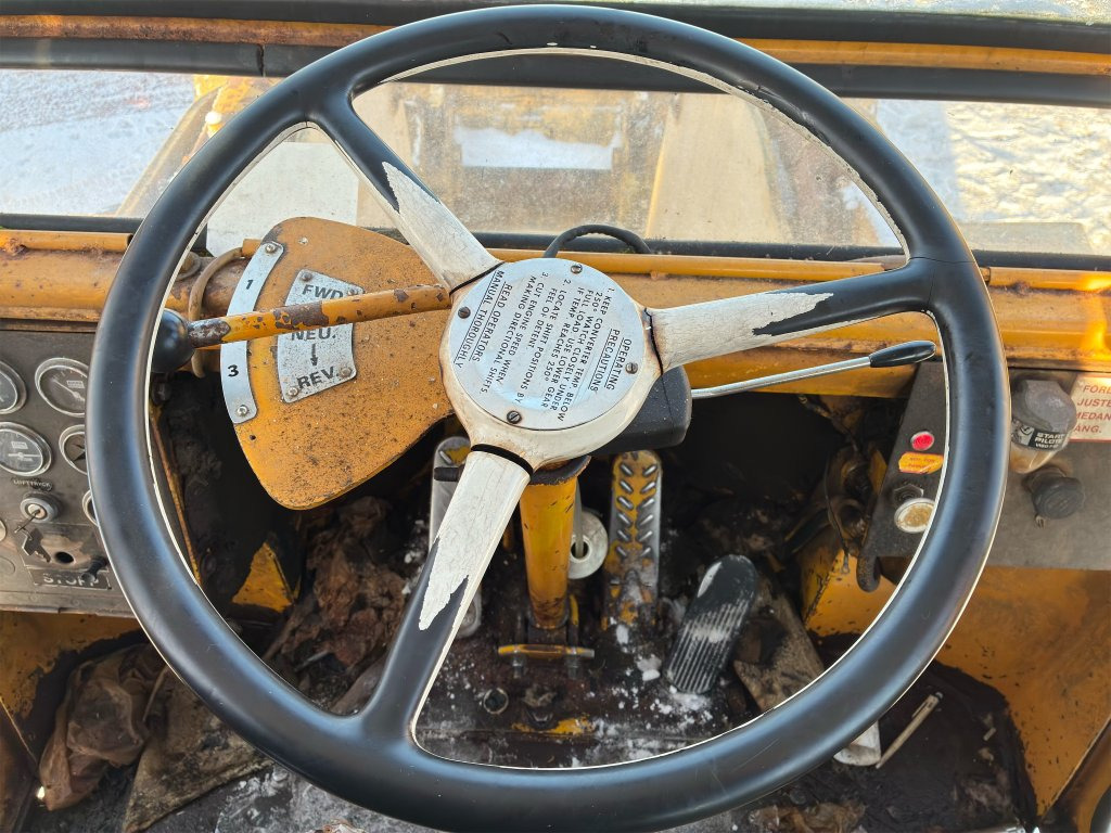 Kolový nakladač Clark 55: obrázek 38