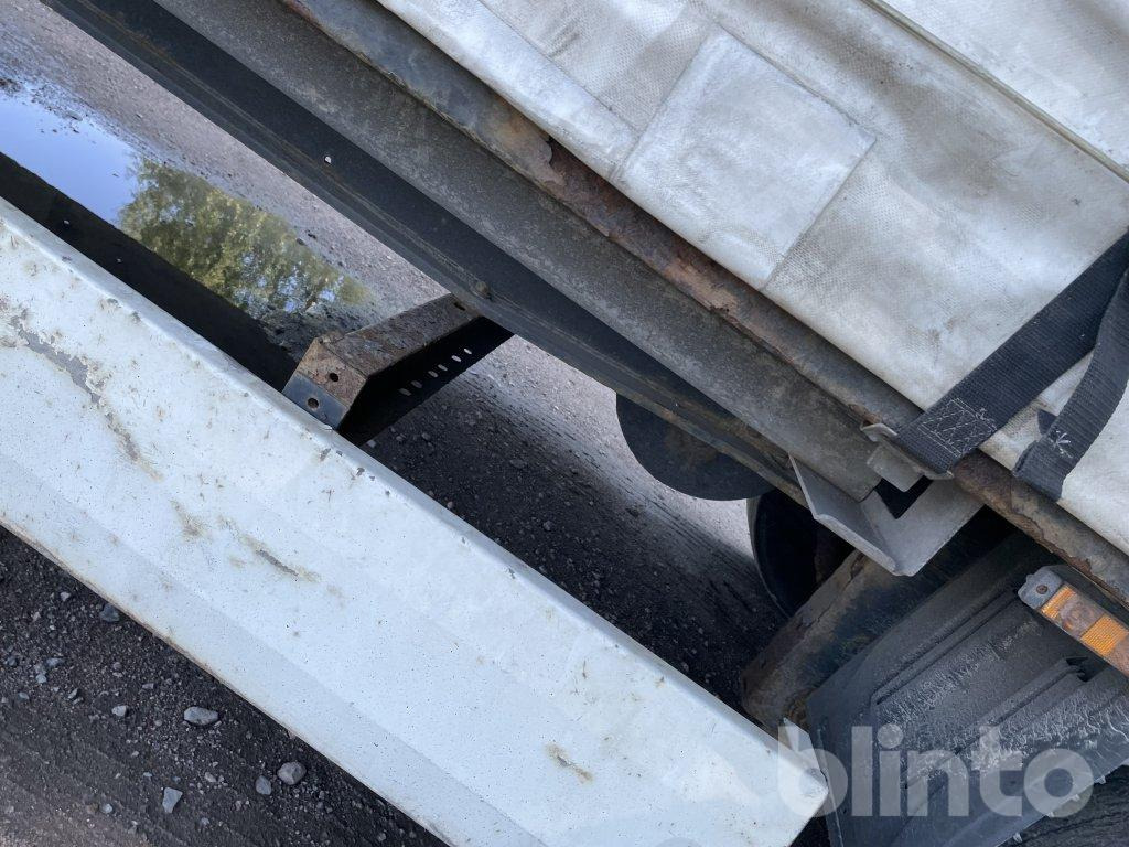 Plachtový nákladní auto DAF: obrázek 27