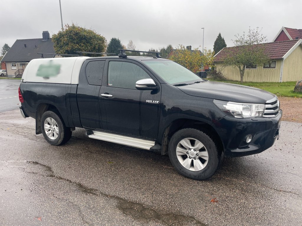 TOYOTA Hilux - Dodávka: obrázek 2 TOYOTA Hilux - Dodávka: obrázek 2
