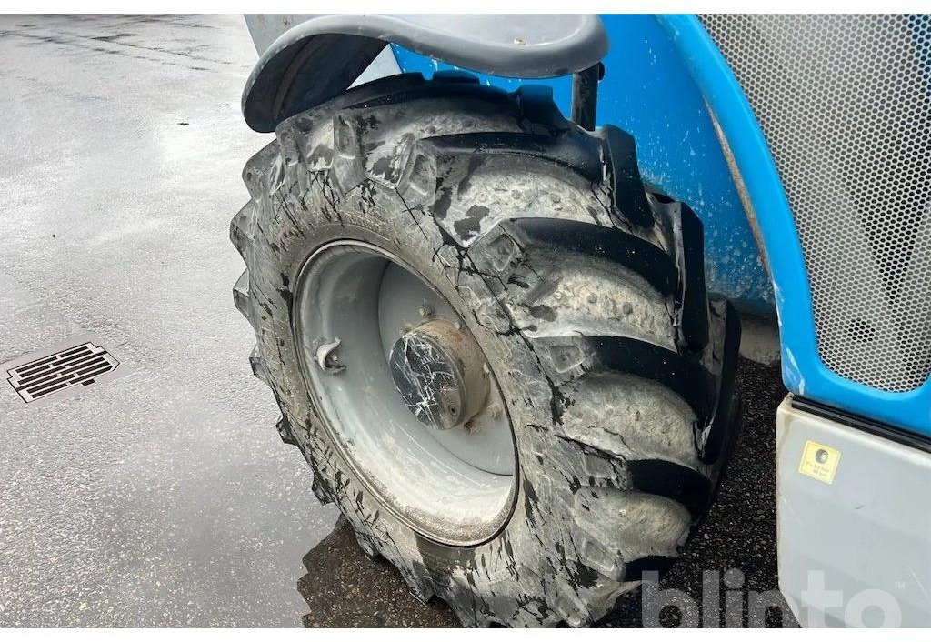 Teleskopický manipulátor Genie GTH 4017 SX: obrázek 18