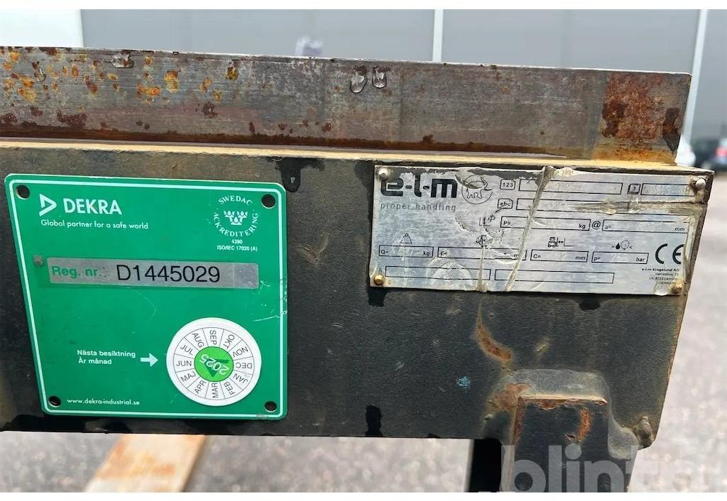 Teleskopický manipulátor Genie GTH 4017 SX: obrázek 21