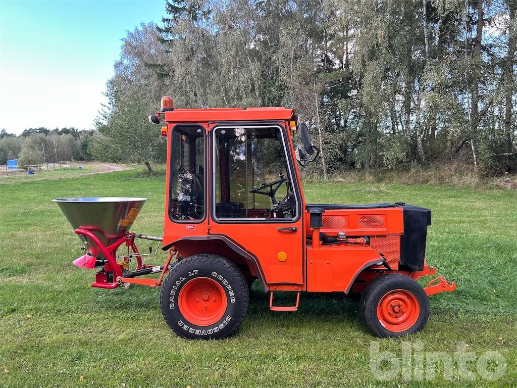 HOLDER P70C-460 - Komunální traktor: obrázek 4 HOLDER P70C-460 - Komunální traktor: obrázek 4