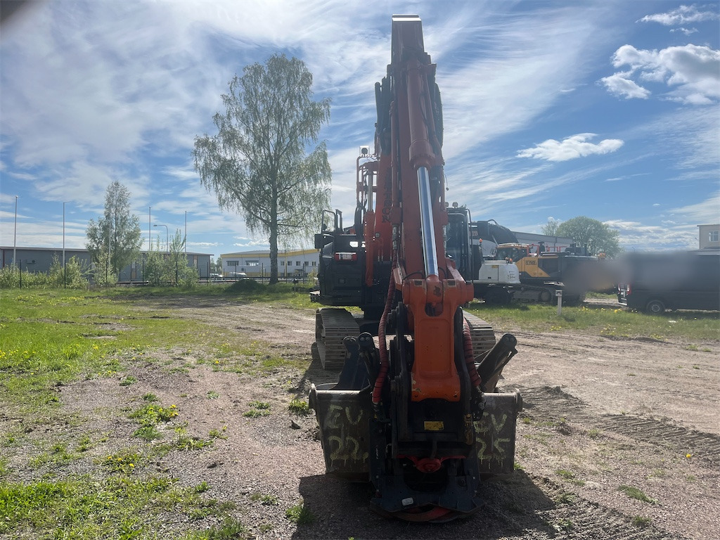 Hitachi ZX225USLC-7 - Pásové rýpadlo: obrázek 4 Hitachi ZX225USLC-7 - Pásové rýpadlo: obrázek 4