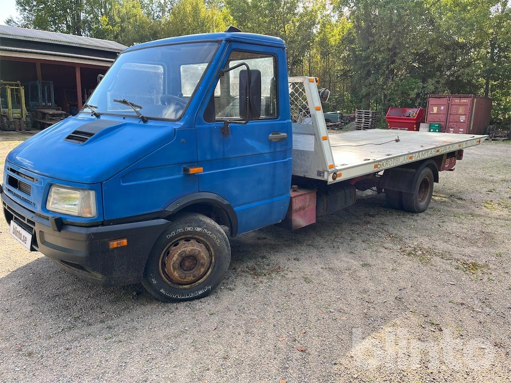 IVECO 59E12 - Odtahovka: obrázek 1 IVECO 59E12 - Odtahovka: obrázek 1