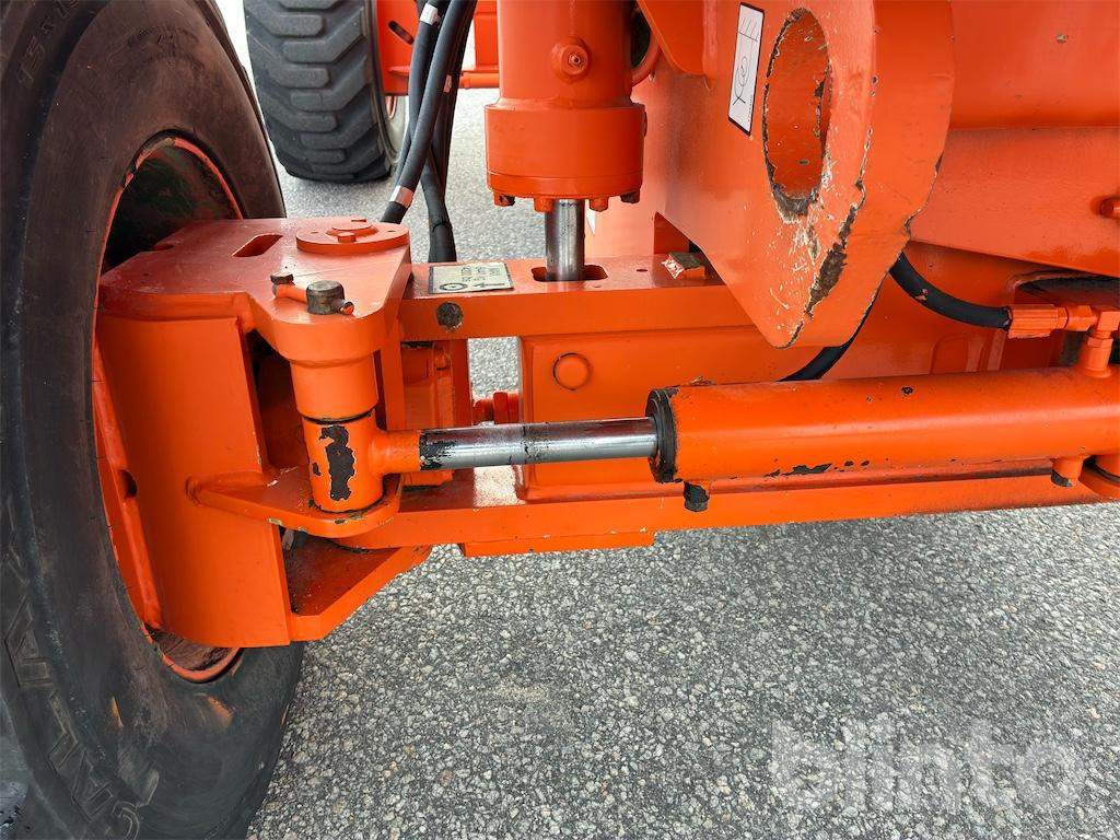 Teleskopická plošina JLG 660SJ: obrázek 38 Teleskopická plošina JLG 660SJ: obrázek 38