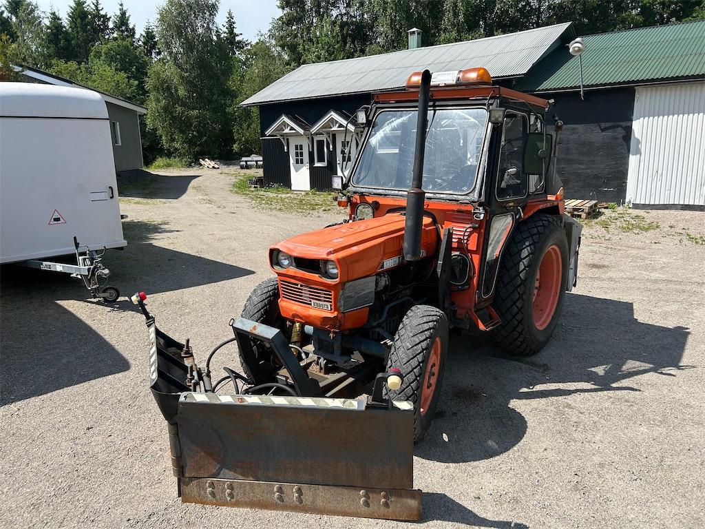 KUBOTA L 345 MKII DT - Malotraktor: obrázek 1 KUBOTA L 345 MKII DT - Malotraktor: obrázek 1