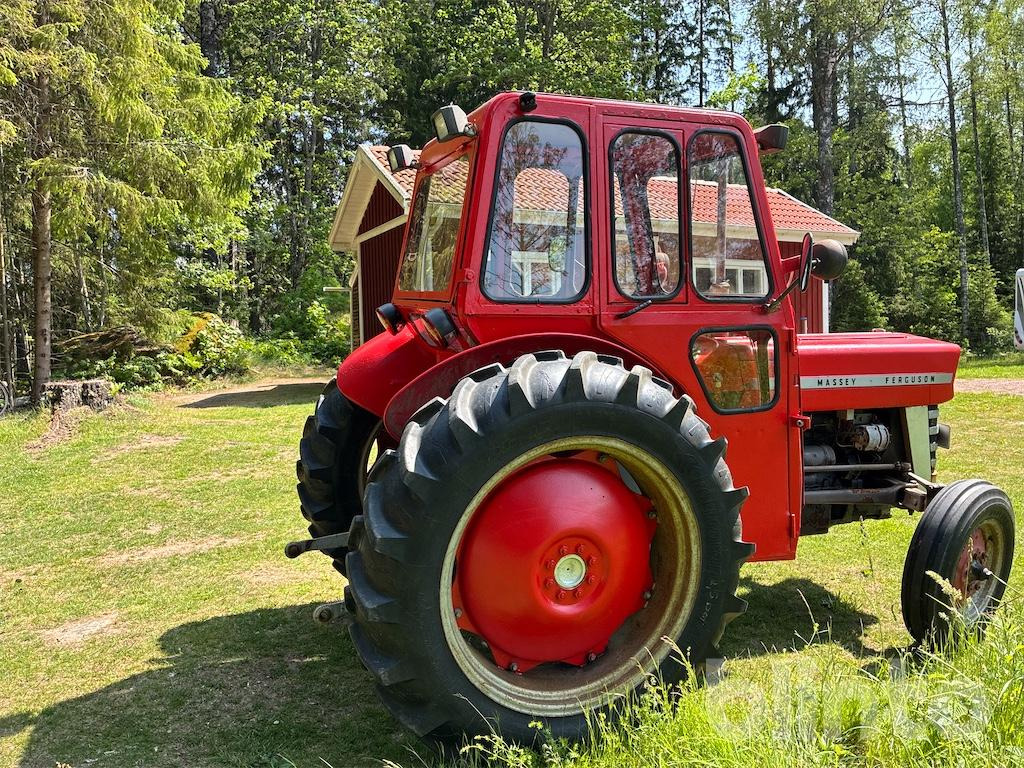 MASSEY FERGUSON 135 ALLM - Traktor: obrázek 5 MASSEY FERGUSON 135 ALLM - Traktor: obrázek 5