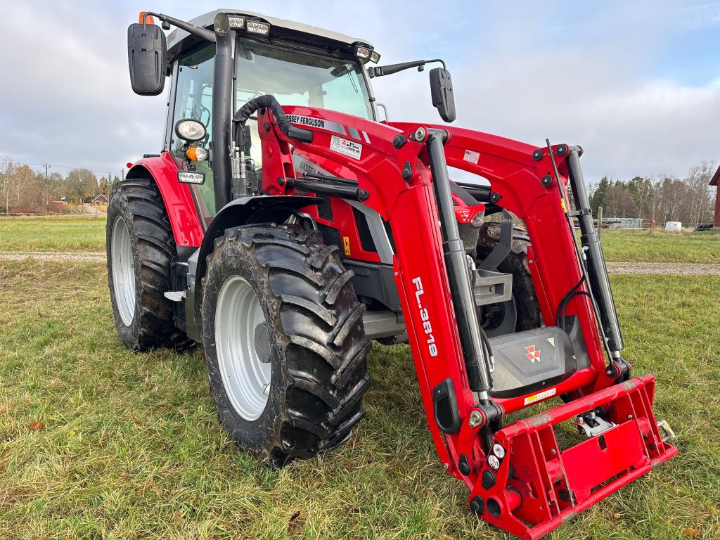 MASSEY FERGUSON 5S.125 - Traktor: obrázek 3 MASSEY FERGUSON 5S.125 - Traktor: obrázek 3