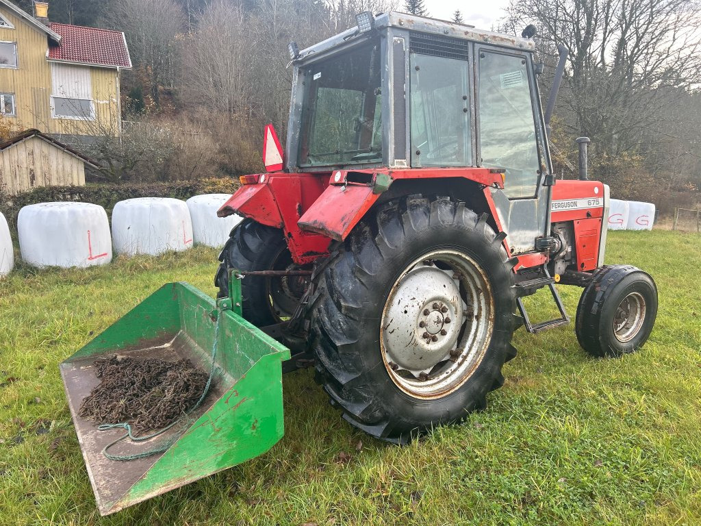 MASSEY FERGUSON MF 675 2 - Traktor: obrázek 3 MASSEY FERGUSON MF 675 2 - Traktor: obrázek 3