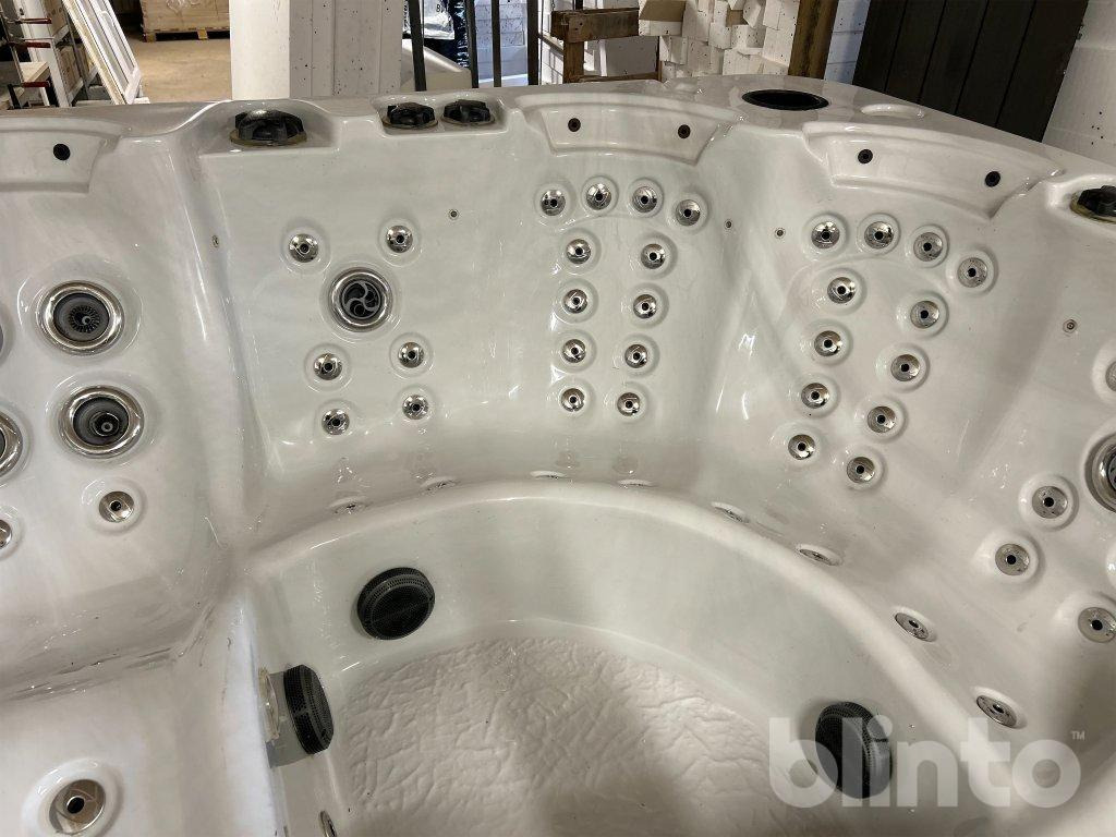 Nástroj/ Vybavení Massage Bathtub: obrázek 7 Nástroj/ Vybavení Massage Bathtub: obrázek 7