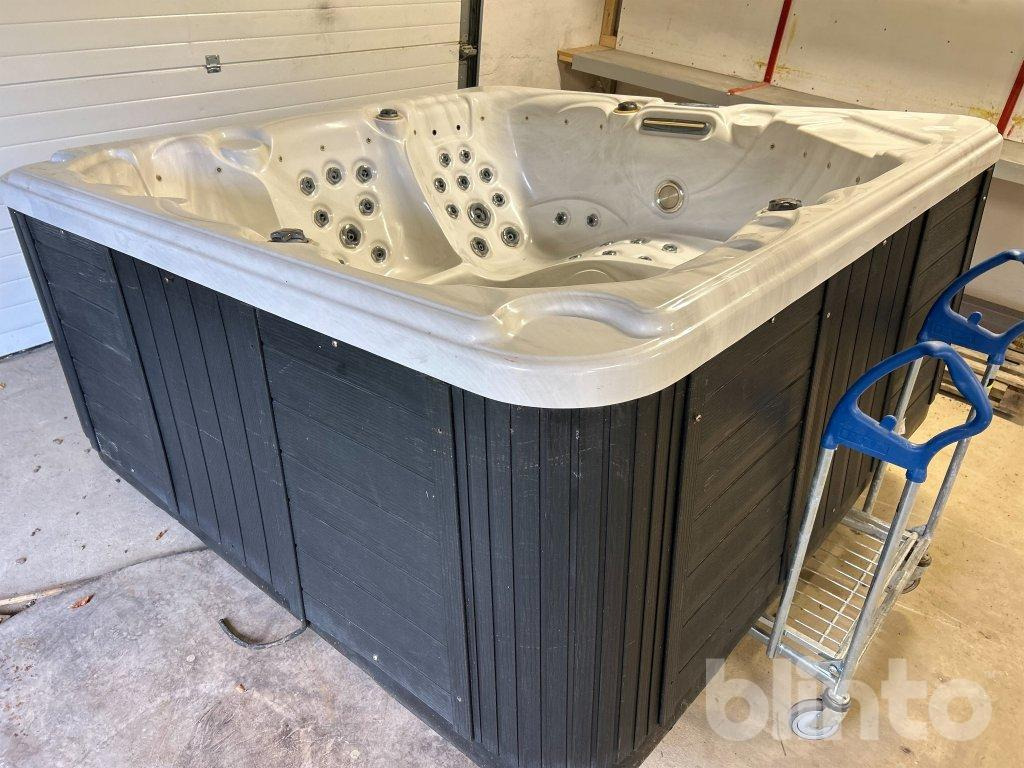 Massage Bathtubs - Nástroj/ Vybavení: obrázek 3 Massage Bathtubs - Nástroj/ Vybavení: obrázek 3