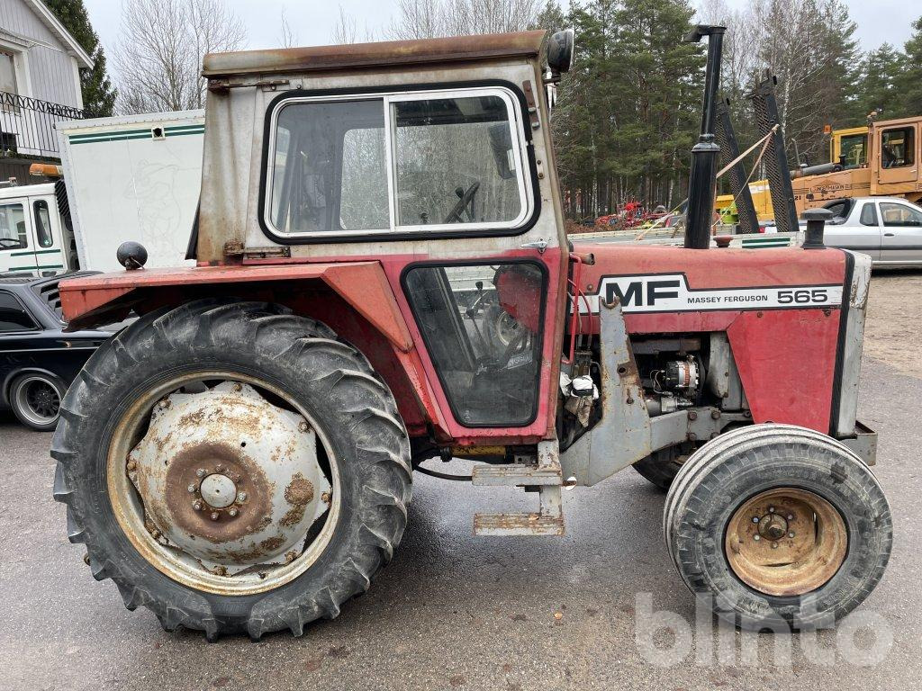 Massey Ferguson 565 - Traktor: obrázek 4 Massey Ferguson 565 - Traktor: obrázek 4
